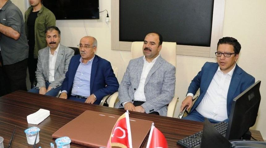 &Ccedil;ift&ccedil;i Halfeti&rsquo;de Muhtarlarla Bir Araya Gedi