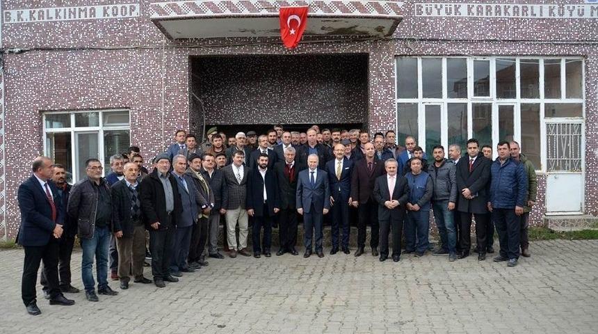 Vali Ceylan B&uuml;y&uuml;kkarakarlı Mahallesinde Vatandaşlarla Buluştu