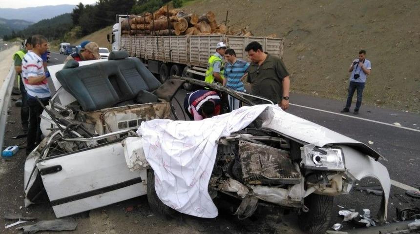 Kahramanmaraş&rsquo;ta Trafik Kazası: 3 &Ouml;l&uuml;, 2 Yaralı