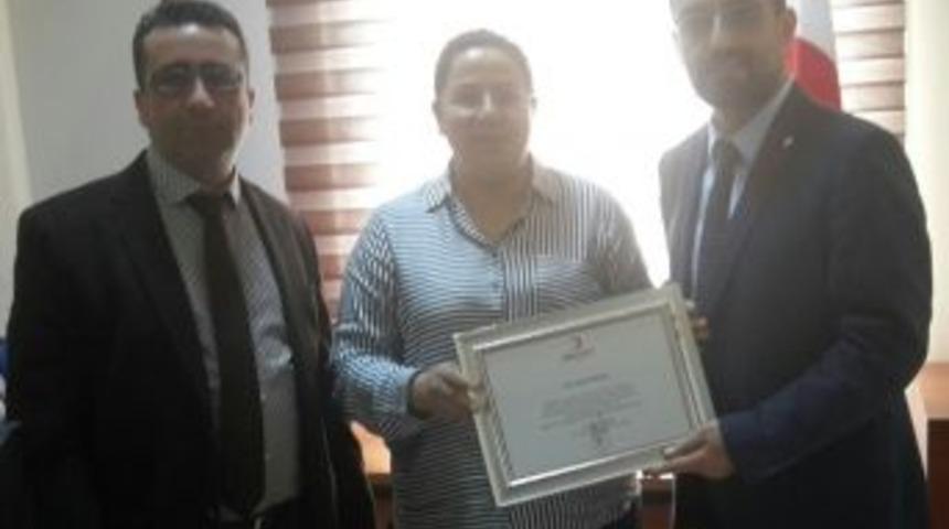 Kızılay&rsquo;dan Kahta Devlet Hastanesine Teşekk&uuml;r Belgesi