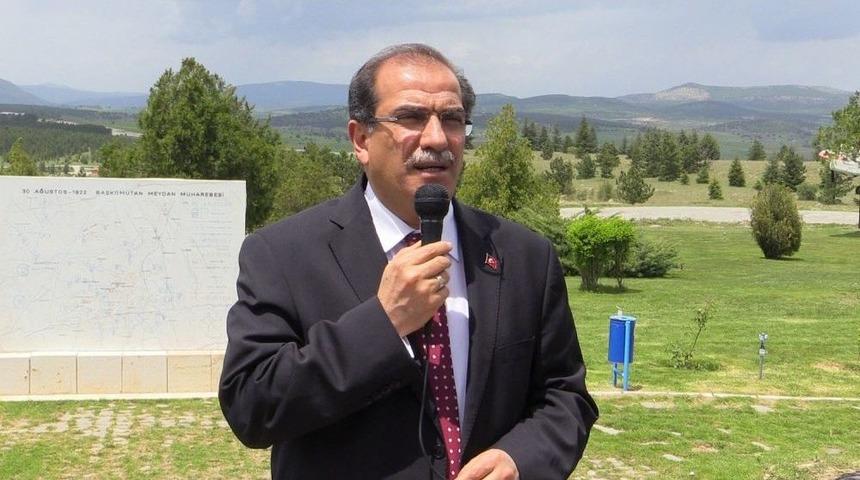 Uşak&rsquo;ta 3300 &Ouml;ğrenci Dumlupınar Şehitliğini Ziyaret Etti