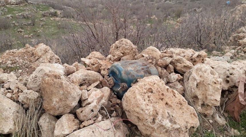 Mardin&rsquo;de Silah Ve Patlayıcı Ele Ge&ccedil;irildi