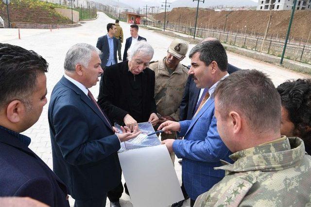 Başkan Asya Ve Vali Yıldırım, Lale Vadisi Parkı’nda İncelemelerde Bulundu