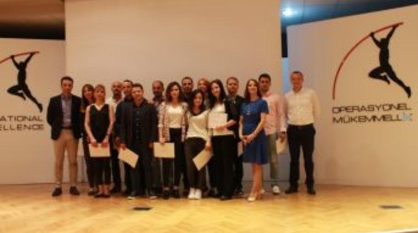 Hugo Boss İzmir&rsquo;e M&uuml;kemmellik &Ouml;d&uuml;l&uuml;