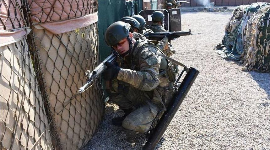 24&rsquo;&uuml;nc&uuml; D&ouml;nem S&ouml;zleşmeli Erler Meskun Mahal Tatbikatına Katıldı