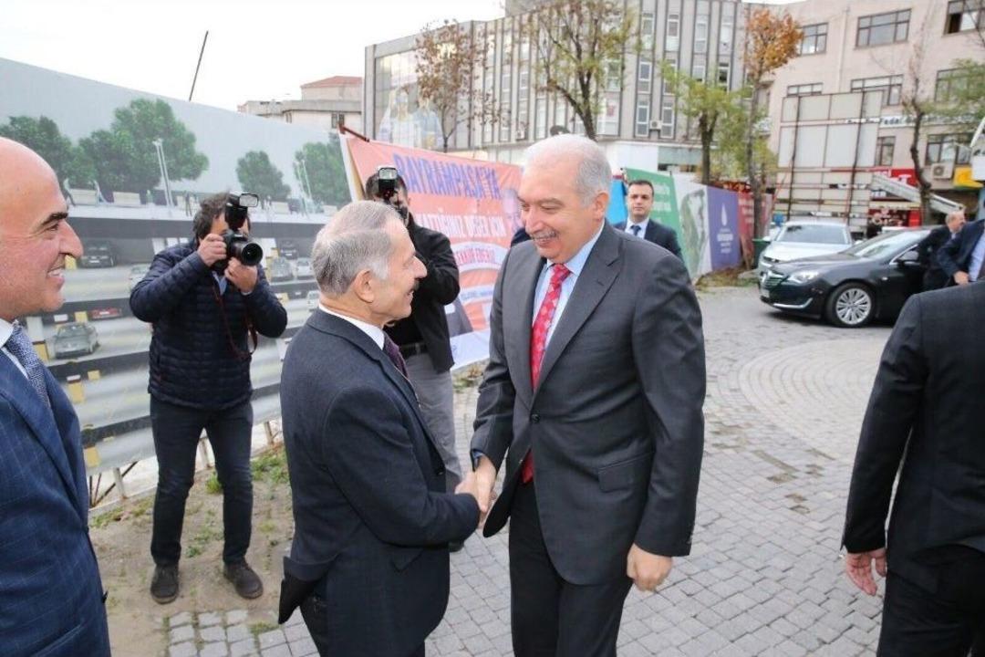 İbb Başkanı Mevl&uuml;t Uysal, Bayrampaşa Belediyesi&rsquo;ni Ziyaret Etti