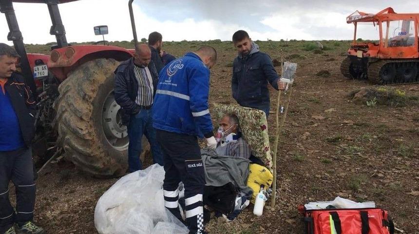 Kayalıklardan D&uuml;şen Vatandaşın Yardımına Afad Yetişti