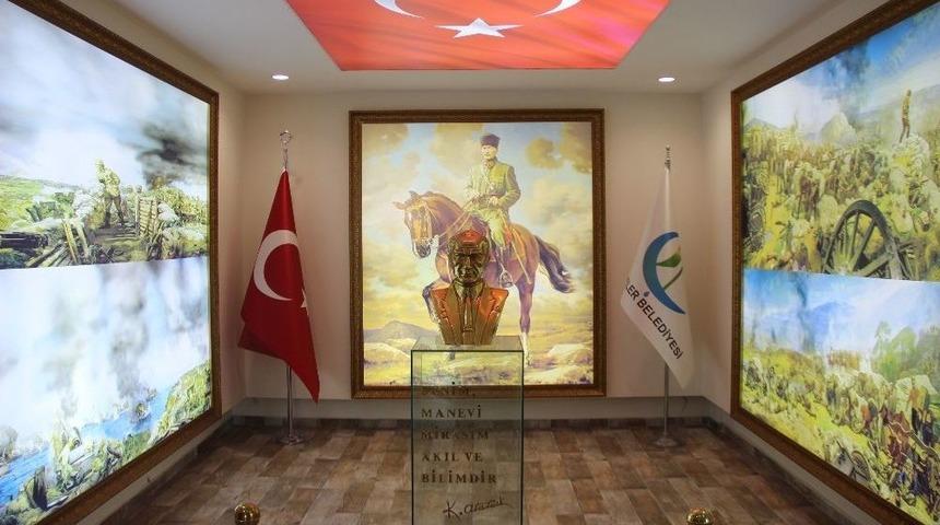 &Ccedil;ifteler Belediyesi&rsquo;nde Farklı Bir Atat&uuml;rk K&ouml;şesi