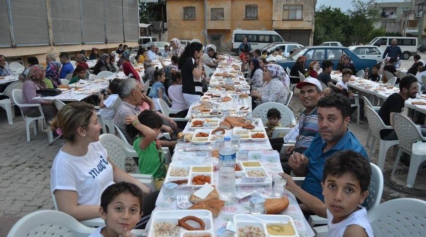 Beyazay Derneği Kozan Şubesi&rsquo;nden İftar Programı
