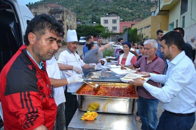 Beyazay Derneği Kozan Şubesi’nden İftar Programı