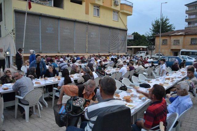 Beyazay Derneği Kozan Şubesi’nden İftar Programı