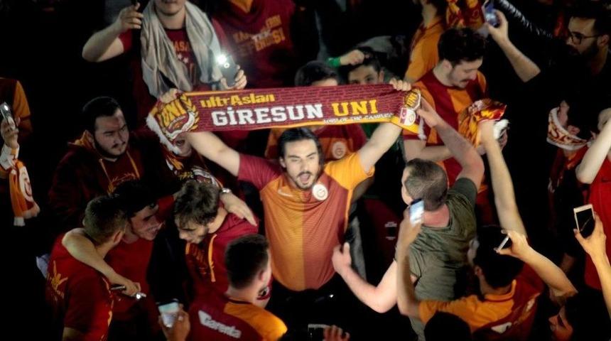 Galatasaray&rsquo;ın 21. Şampiyonluğu Giresun&rsquo;da Coşkuyla Kutlandı