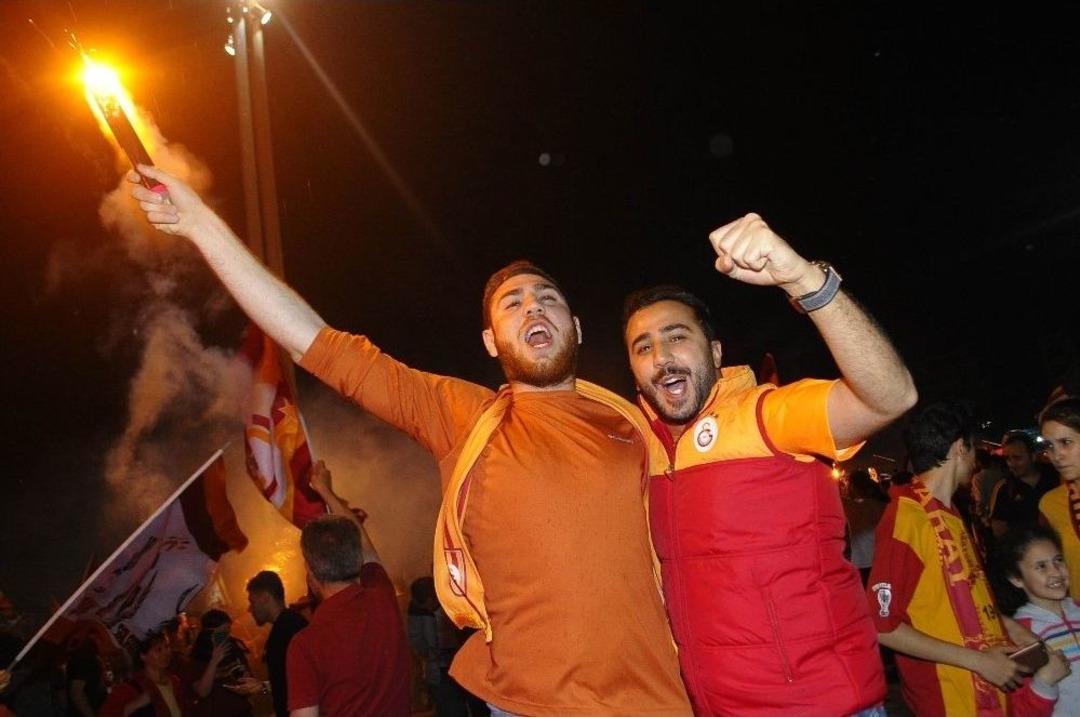 Taksim&rsquo;de Şampiyonluk Coşkusu