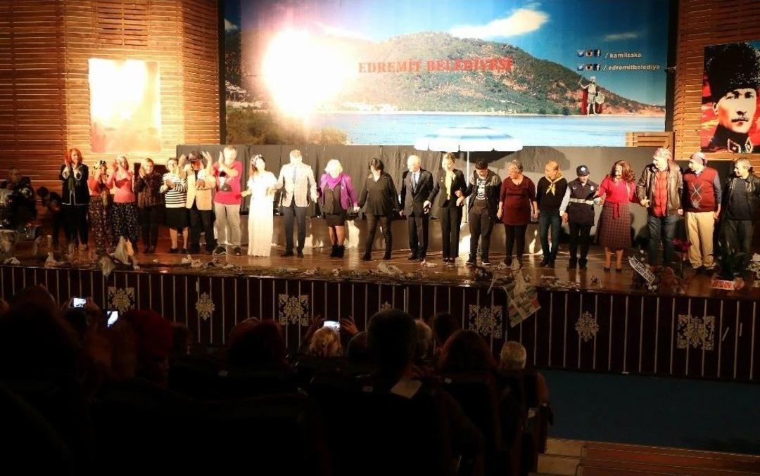 &Ccedil;evre Duyarlılığını Tiyatro İle Anlattılar