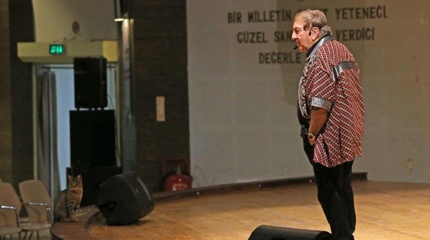 Ali Poyrazoğlu &lsquo;filizler&rsquo; İ&ccedil;in Sahne Aldı