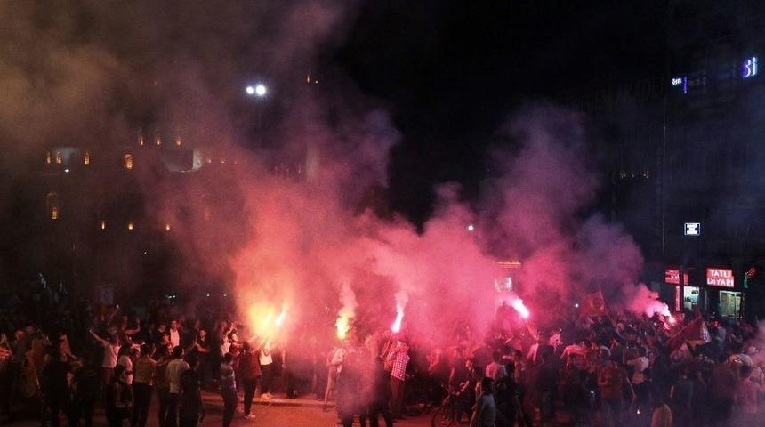 Galatasaray&rsquo;ın Şampiyonluğu Malatya&rsquo;da Kutlandı