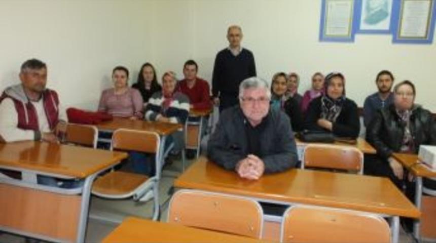 Burhaniye&rsquo;de Gen&ccedil; &Ccedil;ift&ccedil;iler S&uuml;t Sığırcılığı Kursuna Katıldı