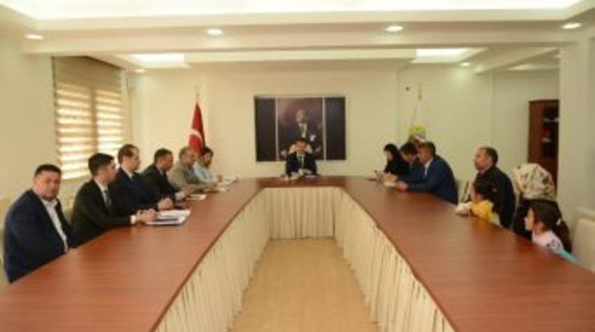 Vali &Uuml;nl&uuml;, Vatandaşlarla Bir Araya Geldi