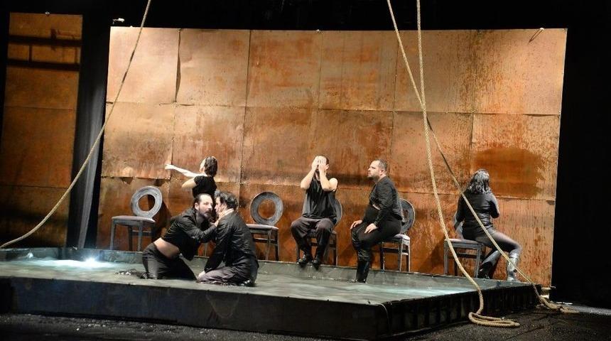 Bilecik&rsquo;te Sahne Alan &rsquo;&rsquo;othello&rsquo;&rsquo; Oyunu Ayakta Alkışlandı