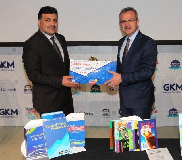 Gebze Belediyesi’nden Okullara 20 Bin Kitap