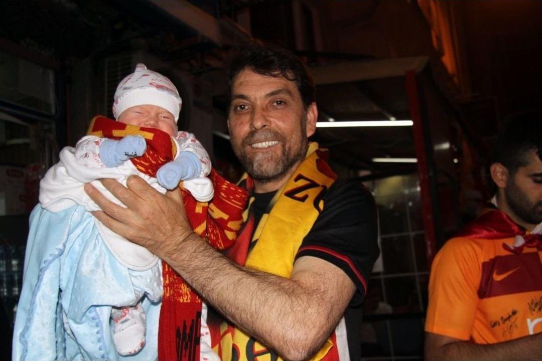 Isparta, Sarı-kırmızıya B&uuml;r&uuml;nd&uuml;