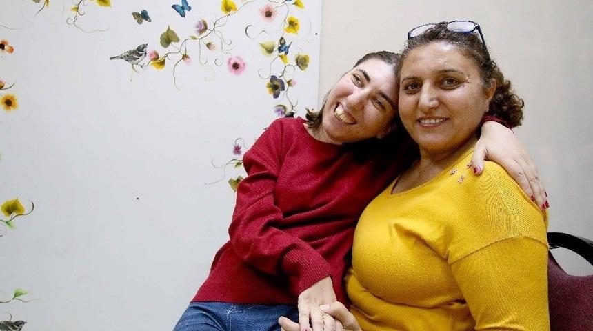 Oksijensiz Kaldı, Ayağı Kırıldı, Hafızasını Kaybetti Ama Yılmadı