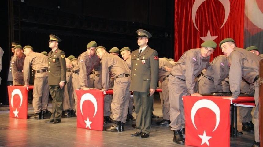 D&uuml;zce&rsquo;de Kısa D&ouml;nem Erler Yemin Etti