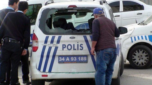 Maltepe’de Polis Araçlarına Taşlı Ve Sopalı Saldırı