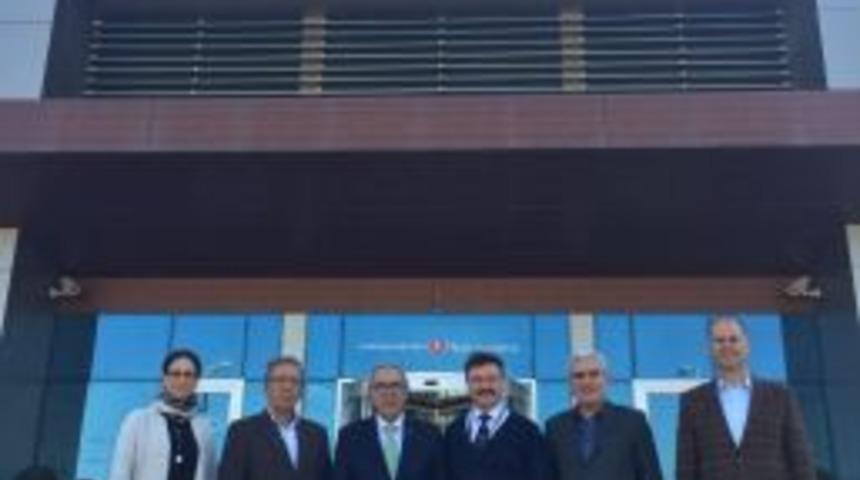 Ayso Y&ouml;netimi &Ccedil;ıldır Havalimanı Ve U&ccedil;uş Okulu&rsquo;nu Ziyaret Etti