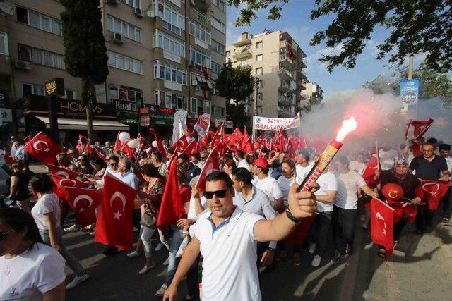 Bayraklı’da 19 Mayıs Coşkusu