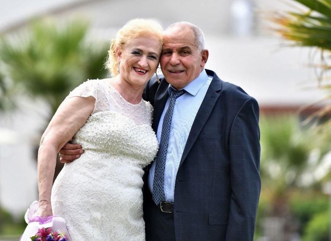 Huzurevi Aşıkları Nikah Masasına Oturdu