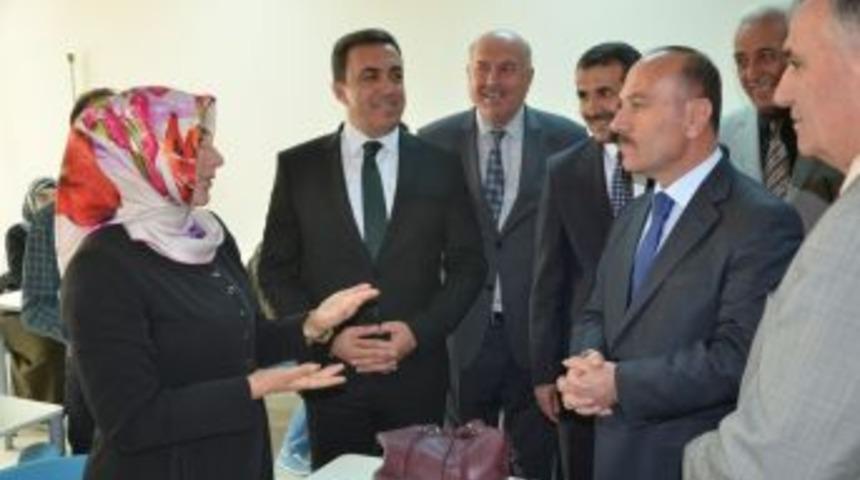 Y&uuml;ksekova&rsquo;da M&uuml;zik Sınıfları A&ccedil;ıldı