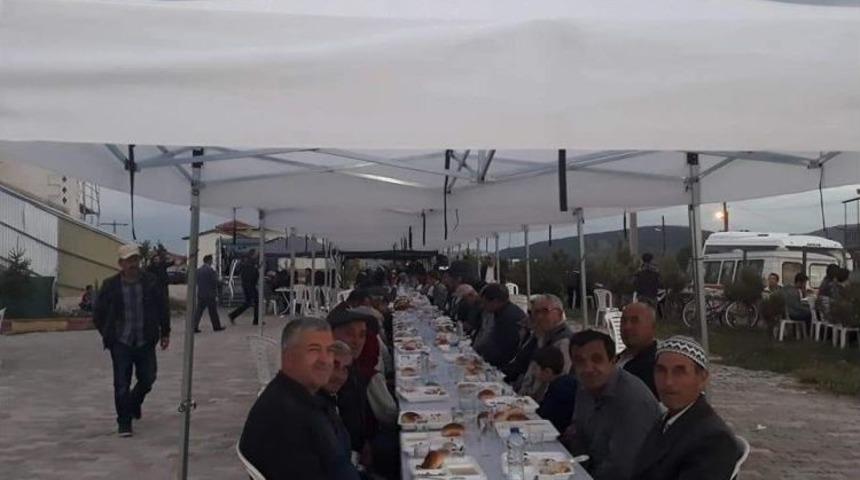 Kara&ouml;ren Mahallesinde İftar Geleneği