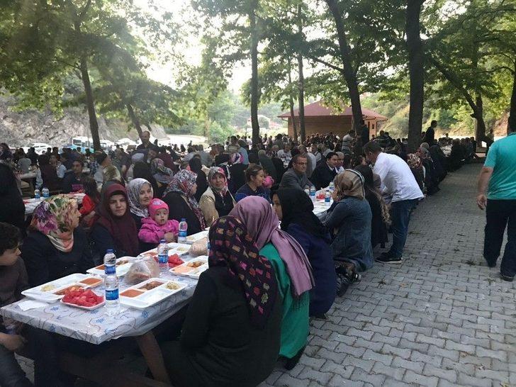 Yenice Şoförler Ve Esnaf Odası’ndan İftar G5