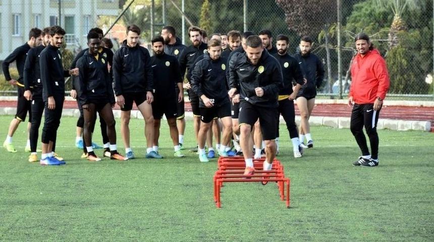 Aliağaspor 2&rsquo;de 2 Peşinde