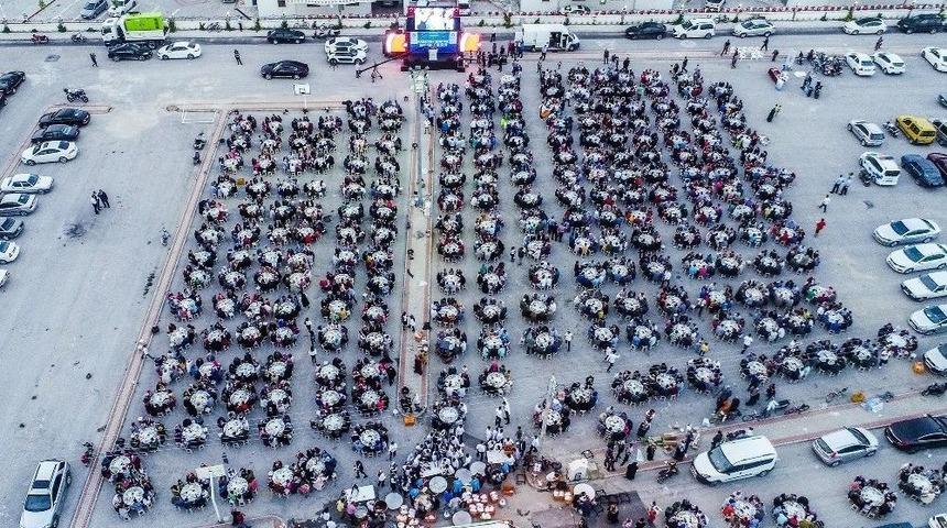 Meram’da İftar Sevinci Aynı Sofrada Paylaşılıyor