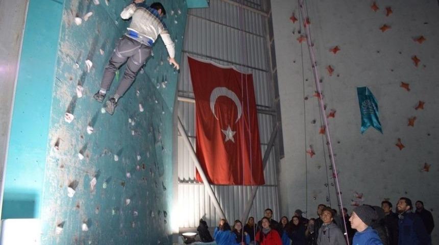 &Uuml;nisporfest&rsquo;te Heyecan Dorukta