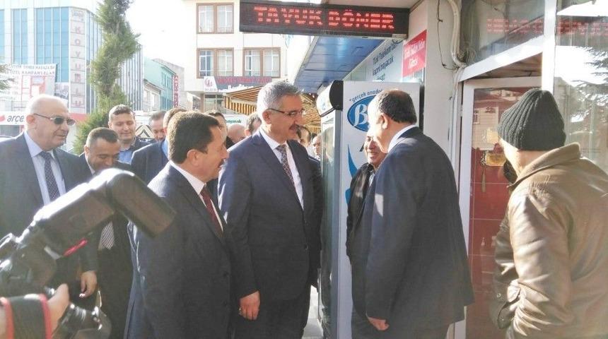 Vali Kılı&ccedil; Ve Balkanlıoğlu, Esnafı Ziyaret Etti