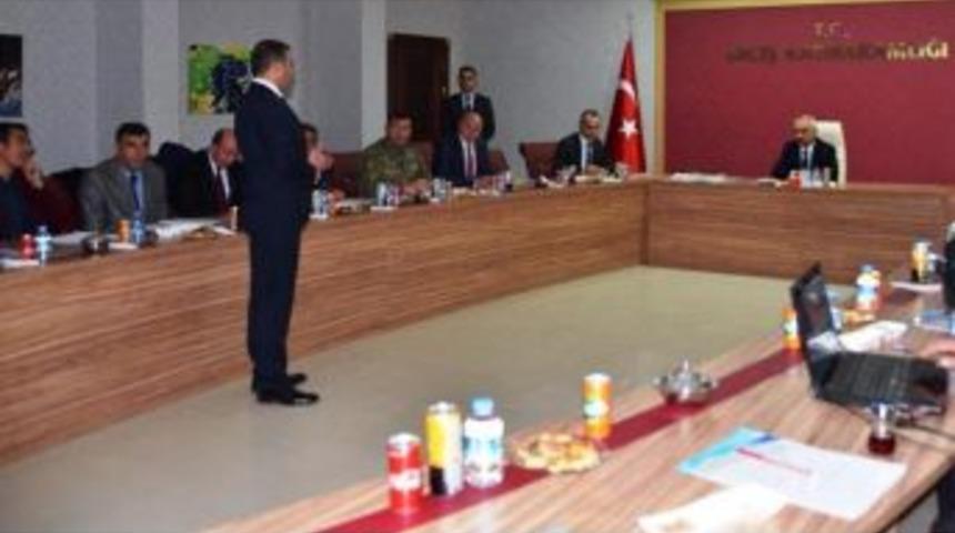 İ&ccedil;işleri Bakan Yardımcısı Ersoy Erciş&rsquo;te