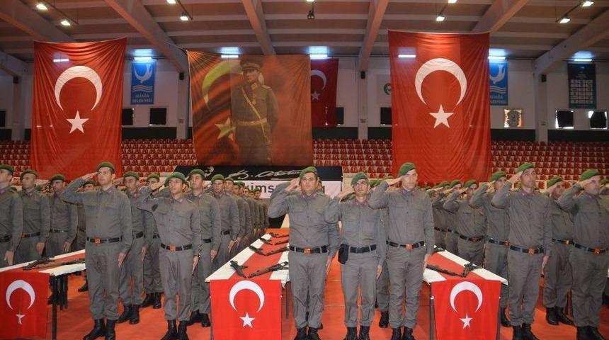 Acemi Erler Aliağa&rsquo;da Yemin Etti