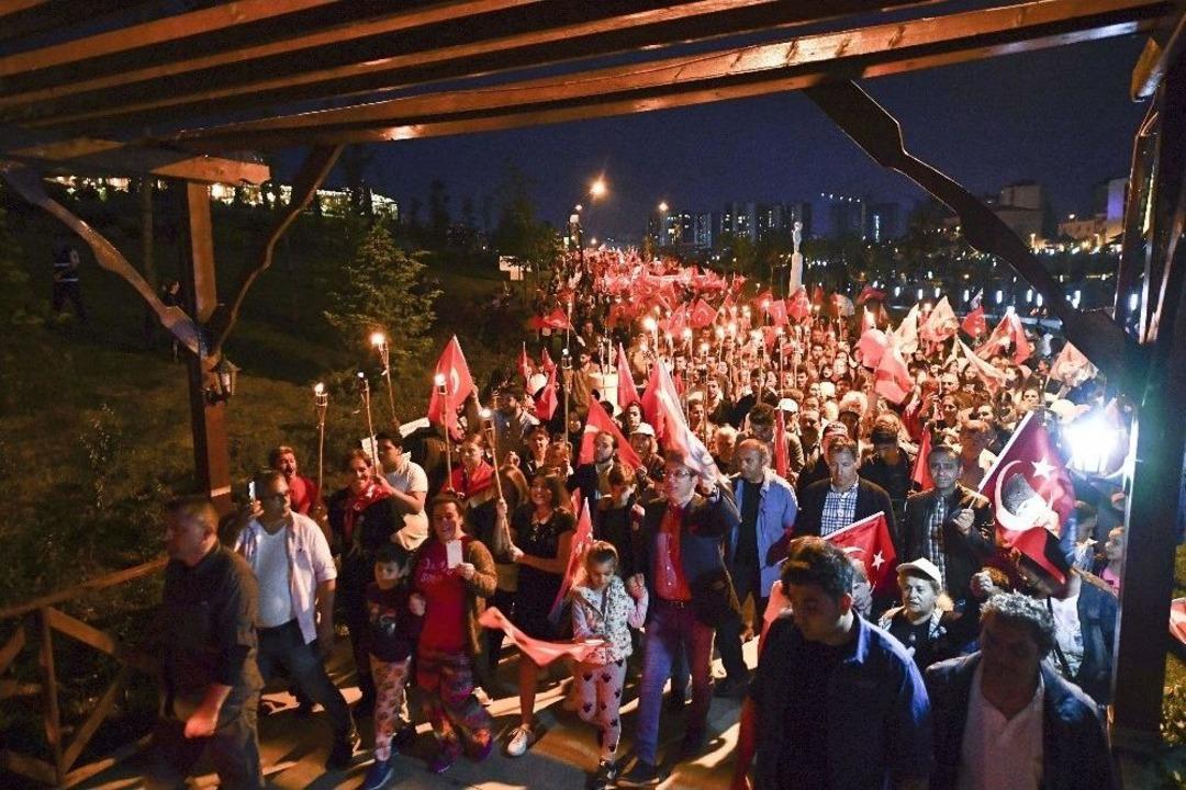 19 Mayıs Heyecanı T&uuml;m Beylikd&uuml;z&uuml;&rsquo;n&uuml; Sardı