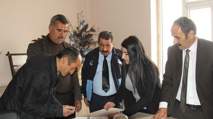 Bulduğu Yarım Altını Sahibine Teslim Etti