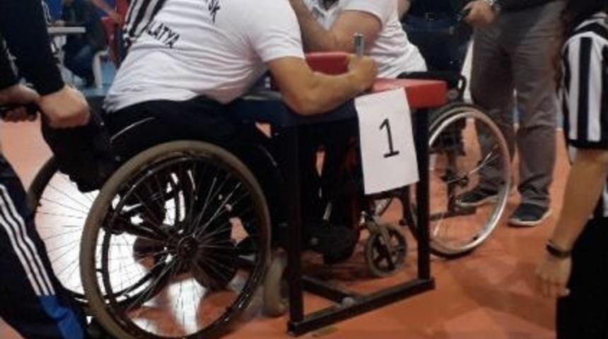 Bilek G&uuml;reşinde B&uuml;y&uuml;k Başarı