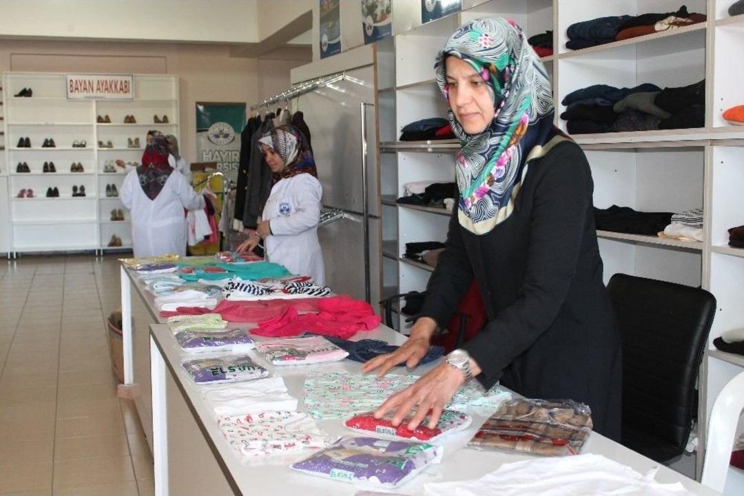 Market Gibi "hayır &Ccedil;arşısı" Ramazan&rsquo;da Da Y&uuml;zleri G&uuml;ld&uuml;r&uuml;yor