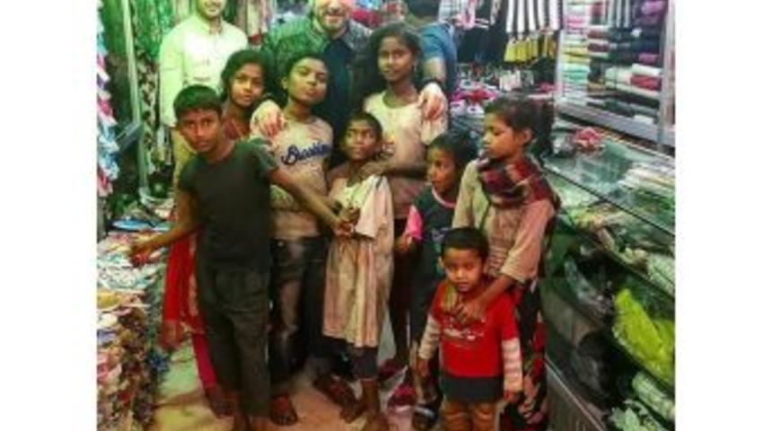 Doğan, Arakanlı &Ccedil;ocukları Mutlu Etti