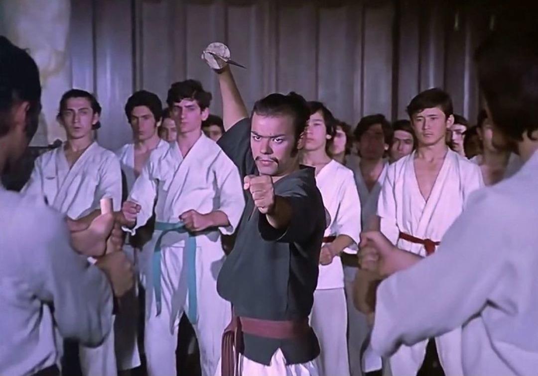 Yeşil&ccedil;am Oyuncusu Yangında Hayatını Kaybetti