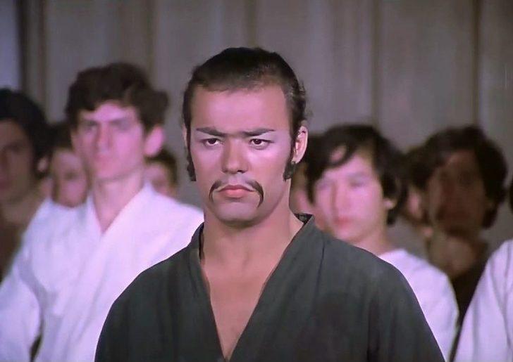 Yeşilçam Oyuncusu Yangında Hayatını Kaybetti G1