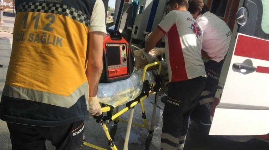 Karşıdan Karşıya Ge&ccedil;meye &Ccedil;alışan &Ccedil;ocuk Kazada Ağır Yaralandı