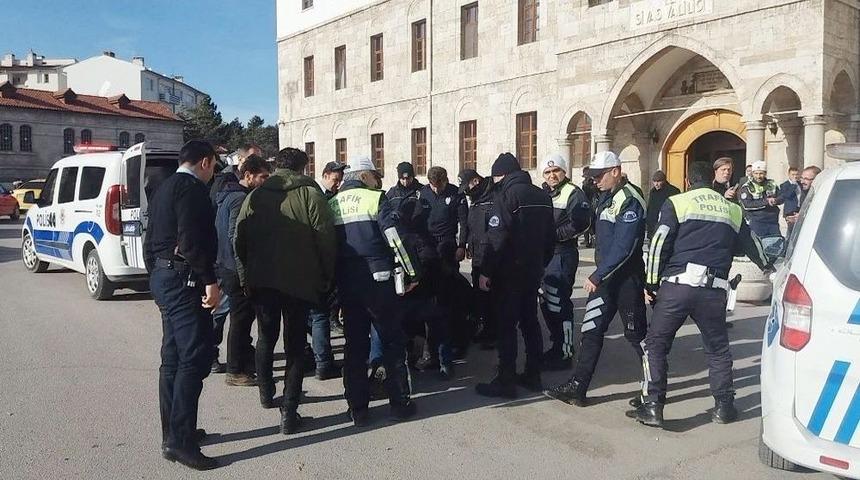 Sivas Valiliğinde Hareketli Anlar