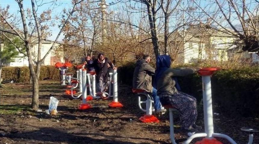 Seydişehir Belediyesinden Mahallelere Spor Aletleri